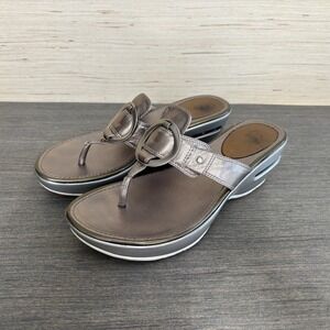 Cole Haan Air Women's Sz 7.5 B Gold & Silver Wedge Casual Thong Sandals